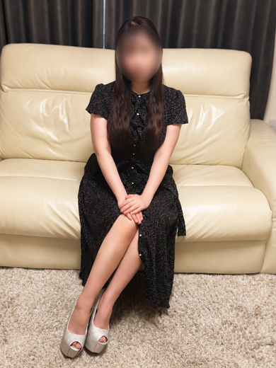 うい(32)